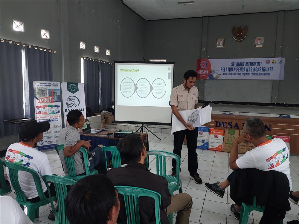 Indocement Dukung Peningkatan Kapasitas Pengawasan Konstruksi di Desa